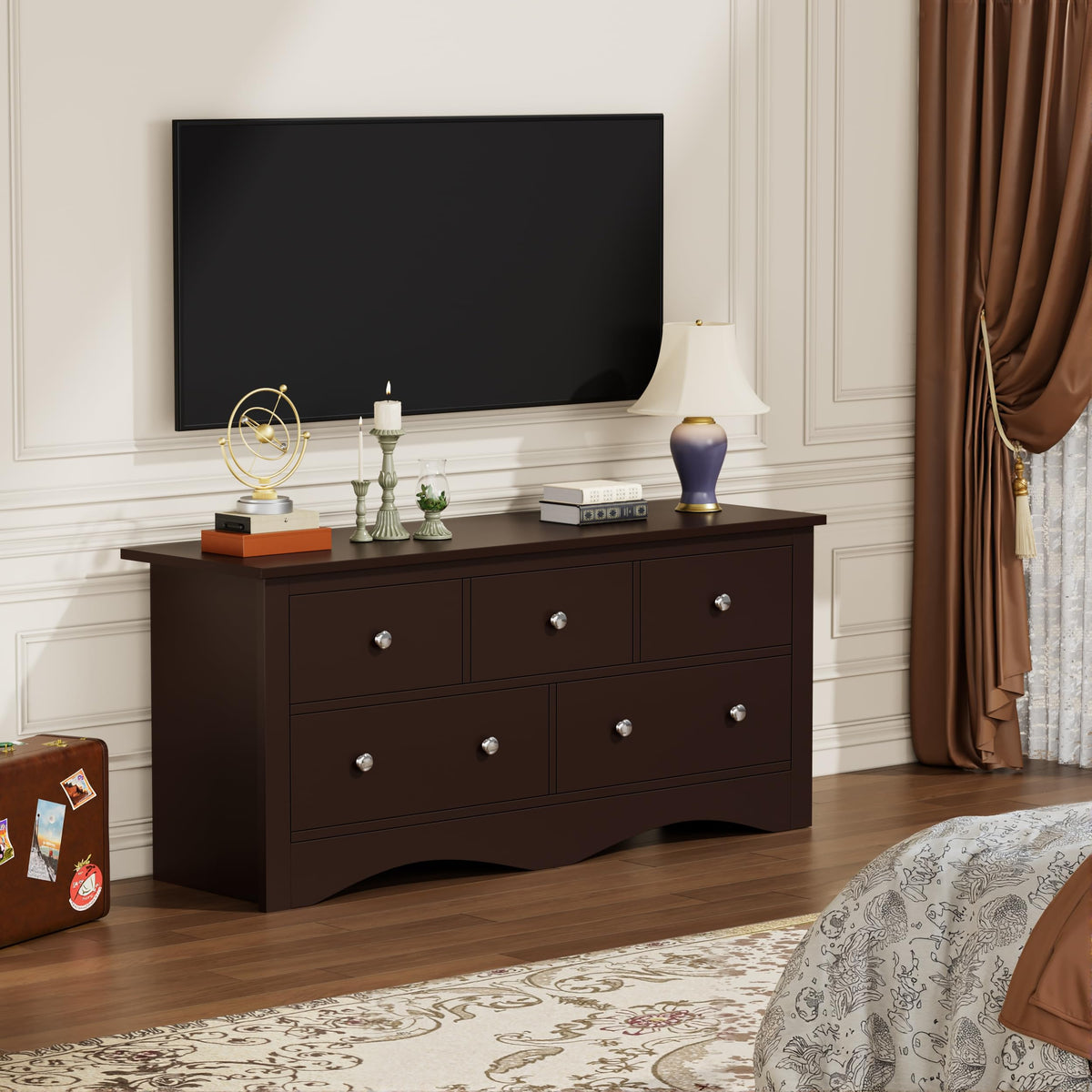 Brown 5 Drawer Dresser K411