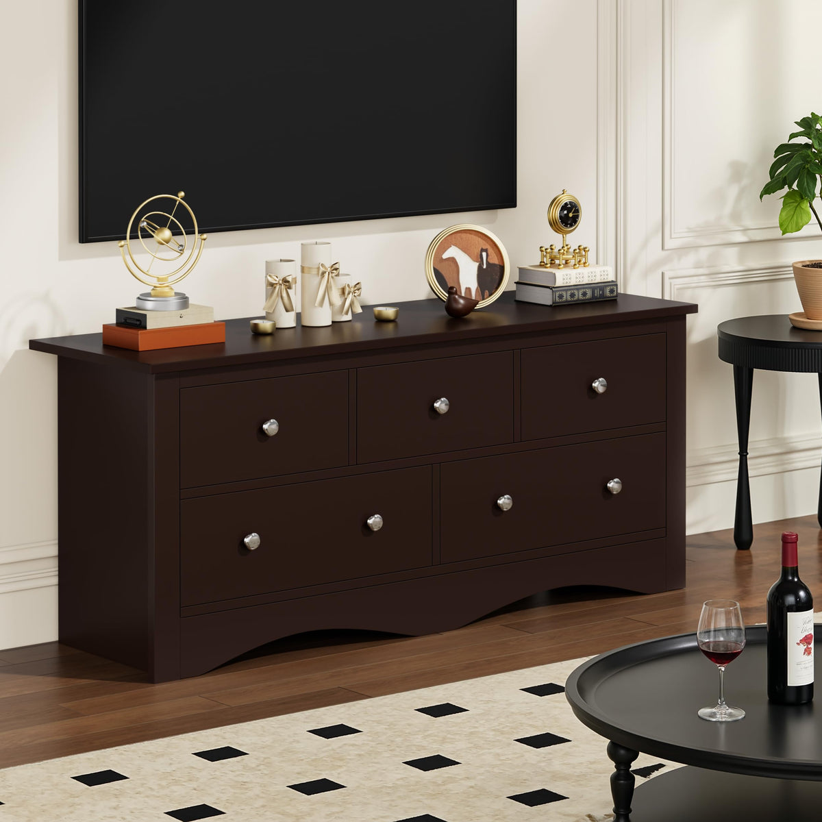 Brown 5 Drawer Dresser K411